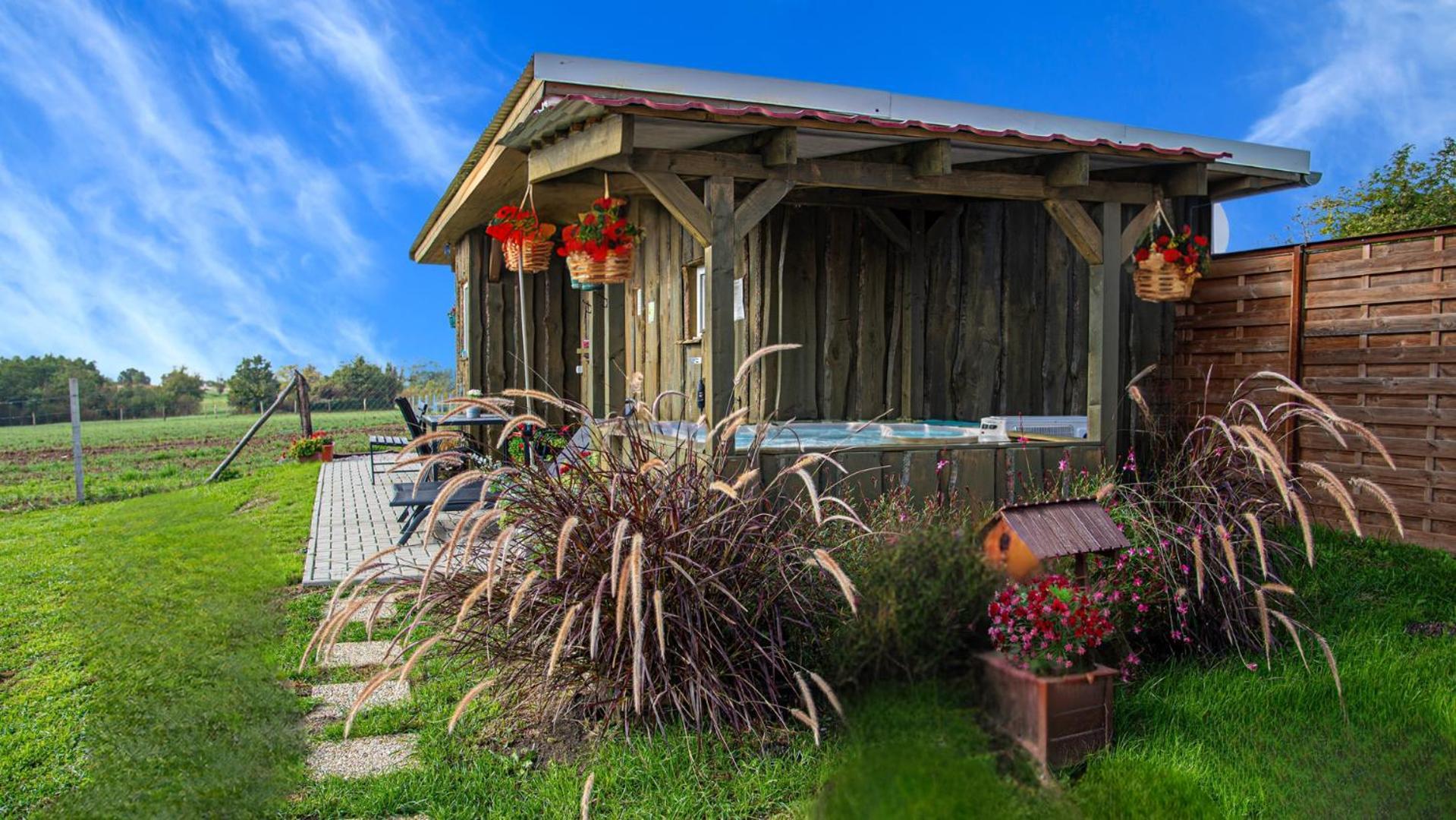 Romantic Jacuzzi Hideaway Near Heviz Rezi 외부 사진